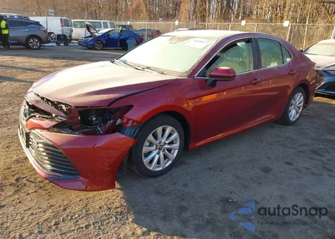 2020 Toyota Camry Le из США, поврежденный, VIN 4T1C11AK2LU901184
